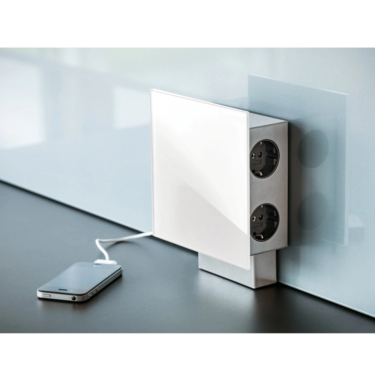 3-fach Steckdosenelement - weiß-silber - 2 USB-Anschlüsse 3 3-fach Steckdosenelement - weiß-silber - 2 USB-Anschlüsse – Bild 3