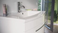 Waschtisch - weiß Hochglanz - mit Waschbecken - 82 cm -Baumarkt Verkaufsgeschäft 9004404900 04 1600Wx1600H